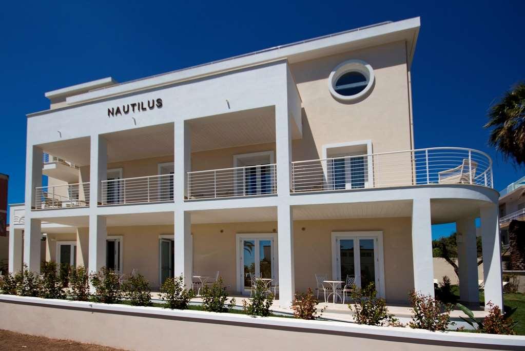 Nautilus Hotel